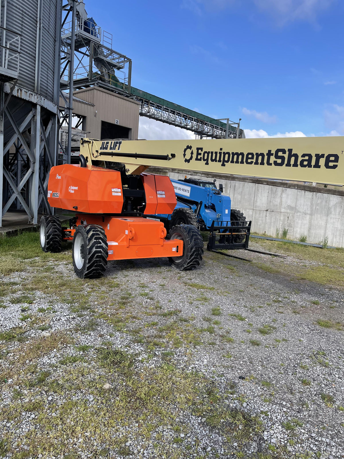 2022 JLG 860SJ