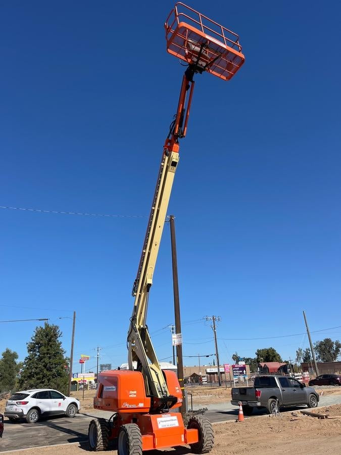 2020 JLG 660SJ