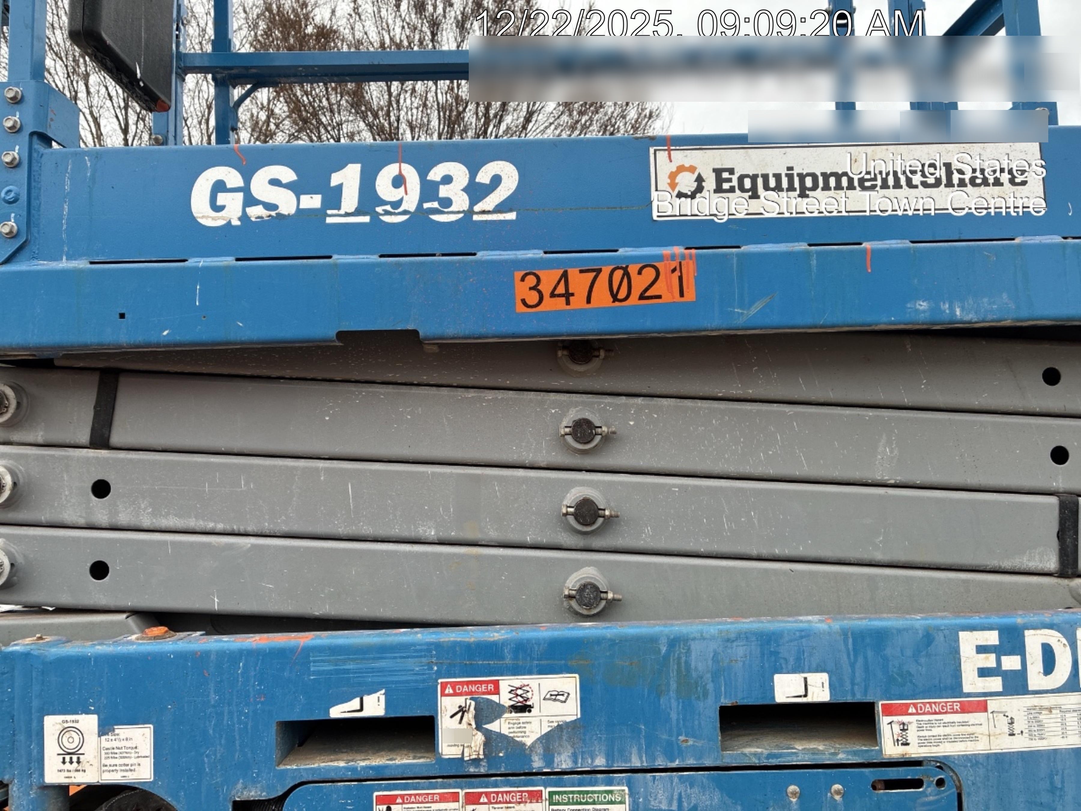 2023 GENIE GS-1932