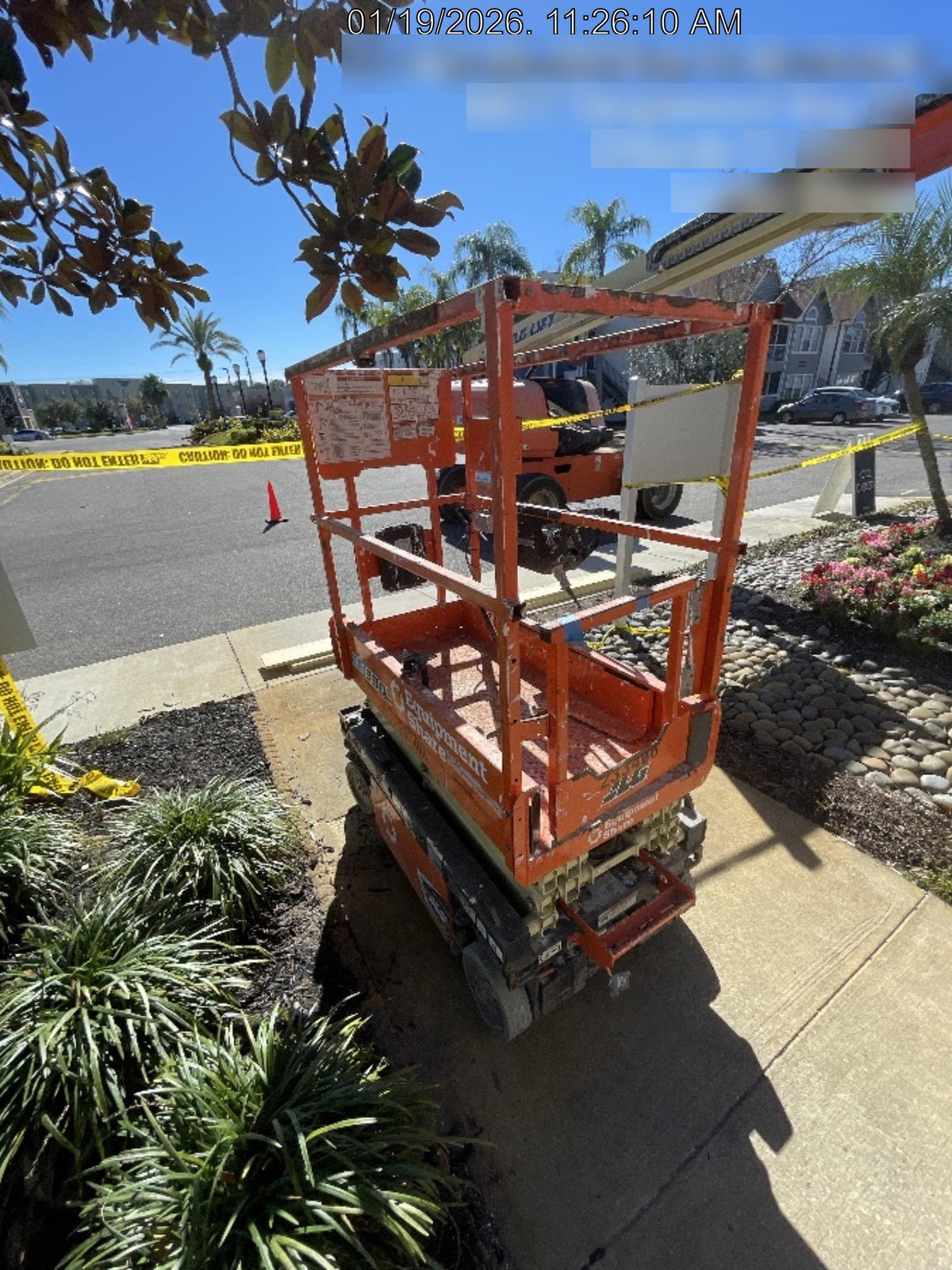2022 JLG ES1330L