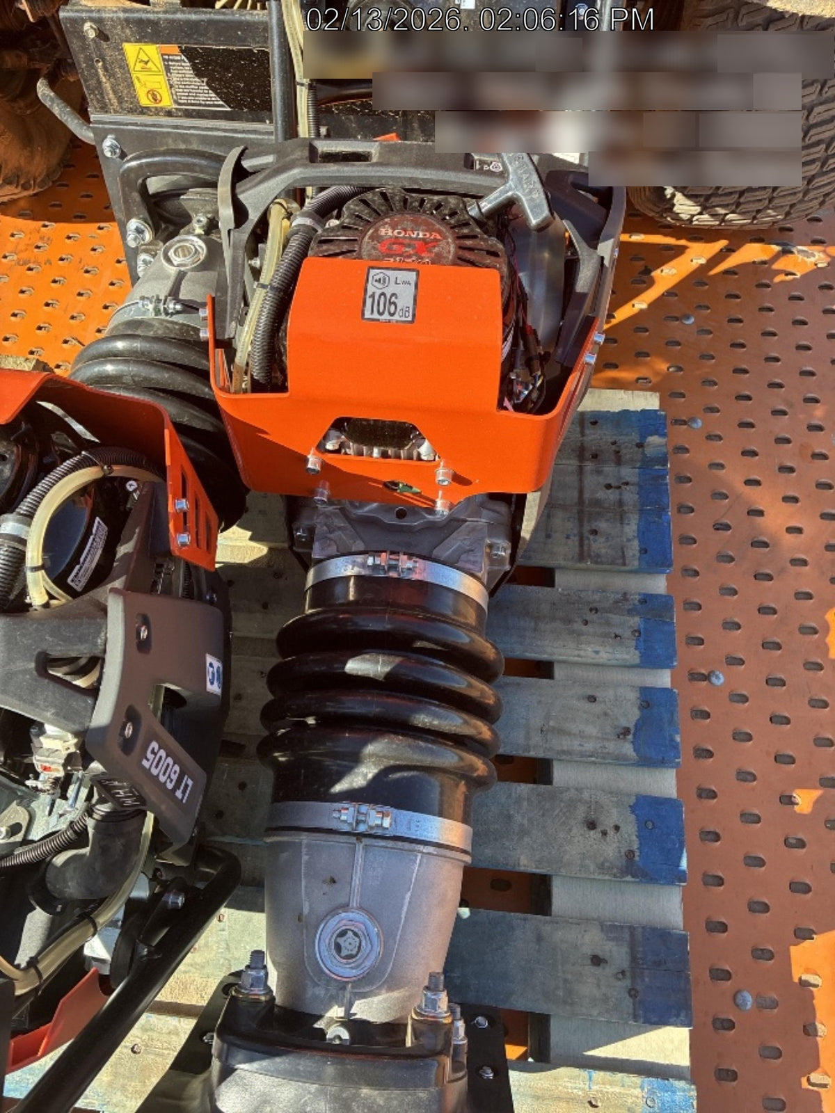 2025 HUSQVARNA LT6005