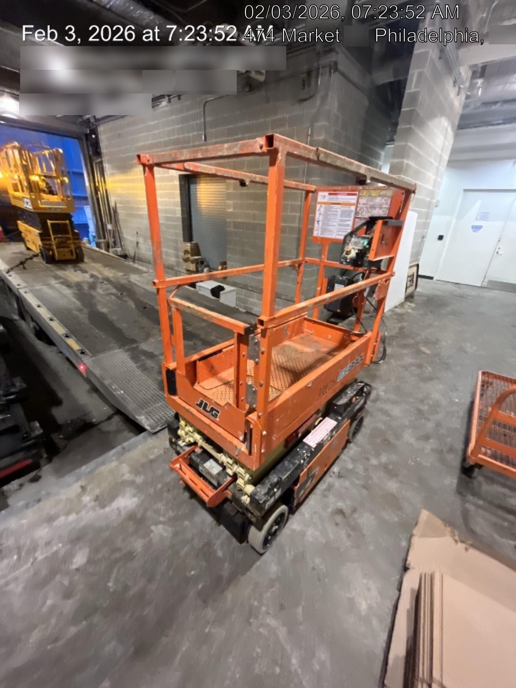 2022 JLG ES1330L