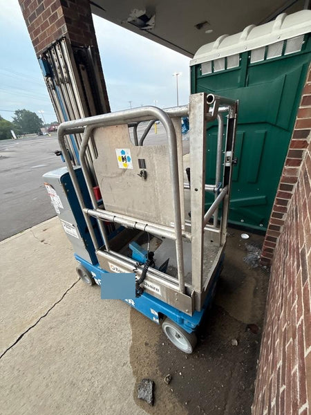2019 GENIE GR-20