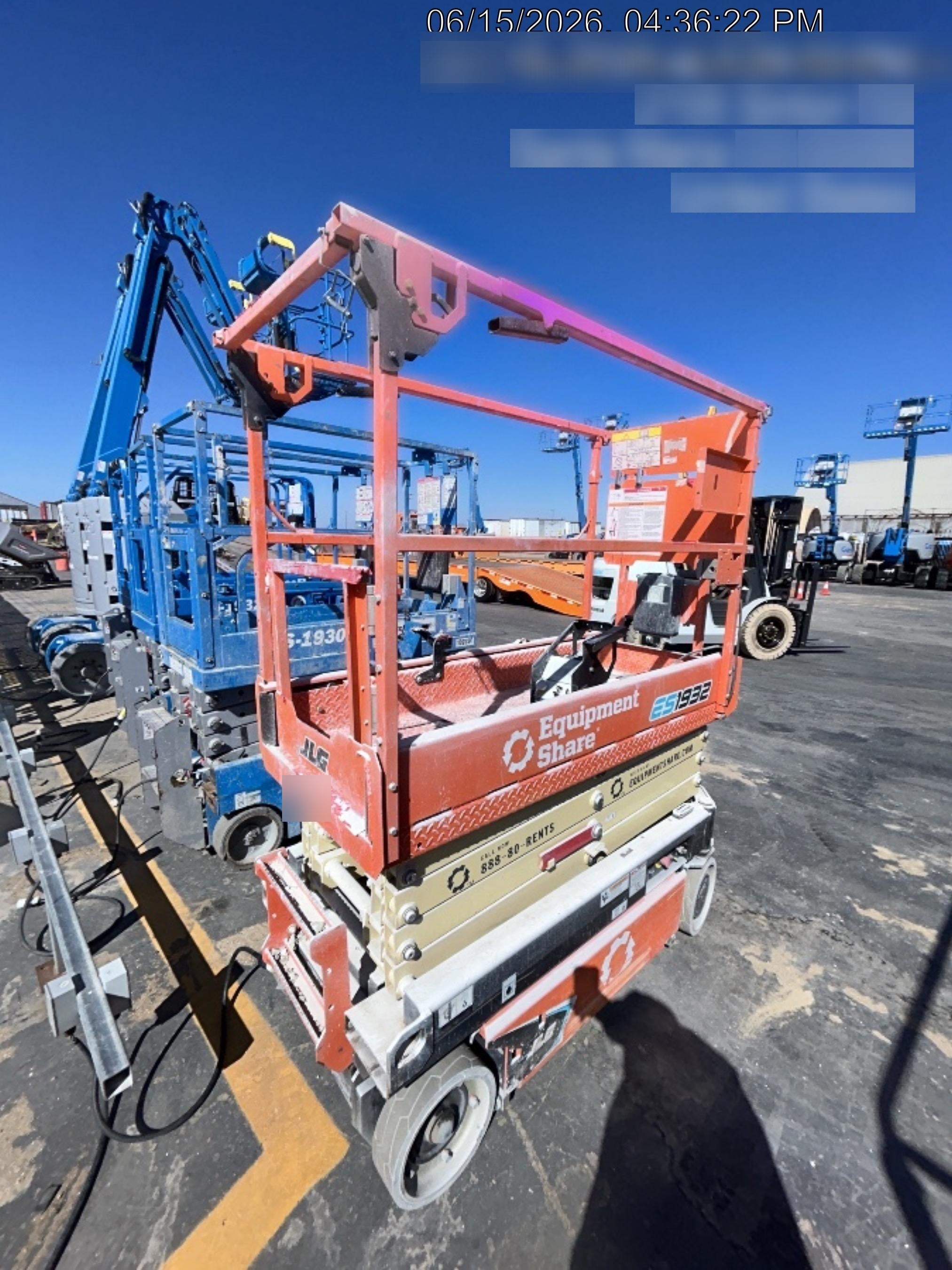 2022 JLG ES1932