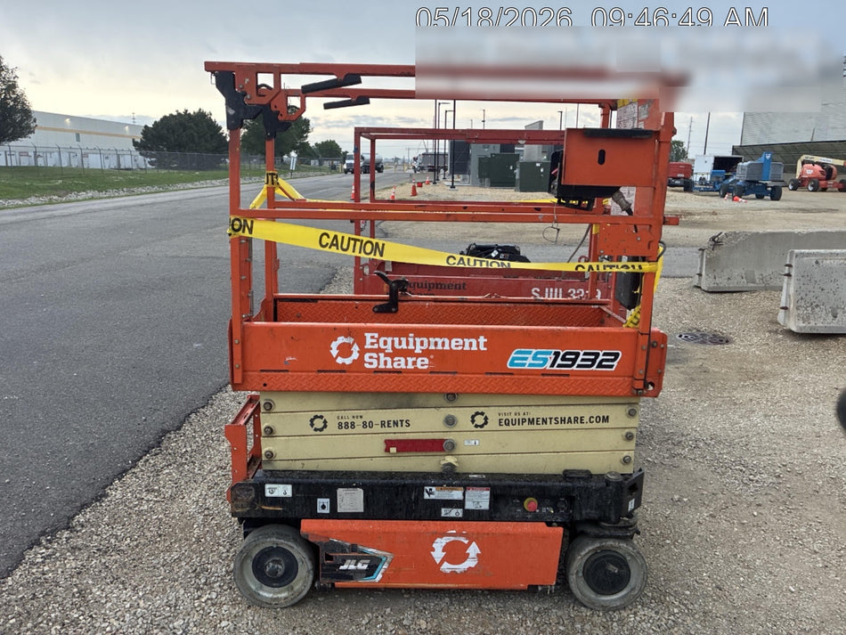 2022 JLG ES1932
