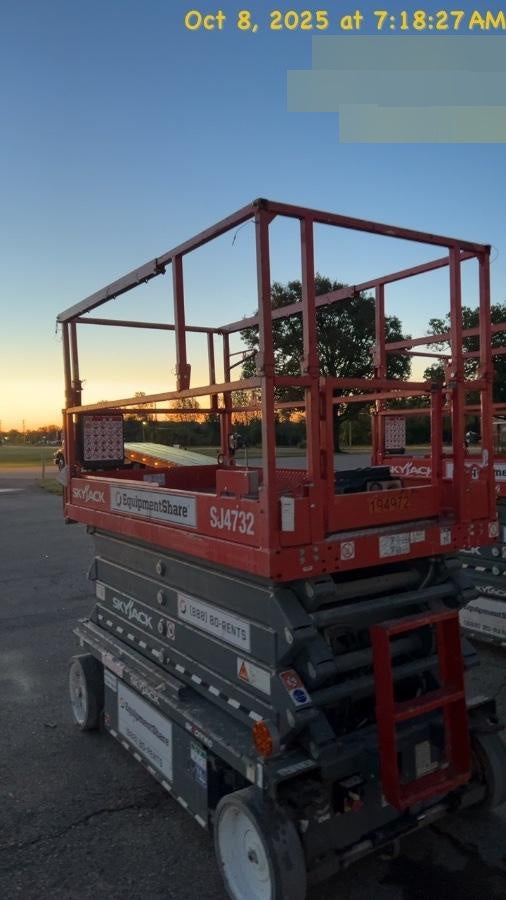 2021 SKYJACK SJ4732
