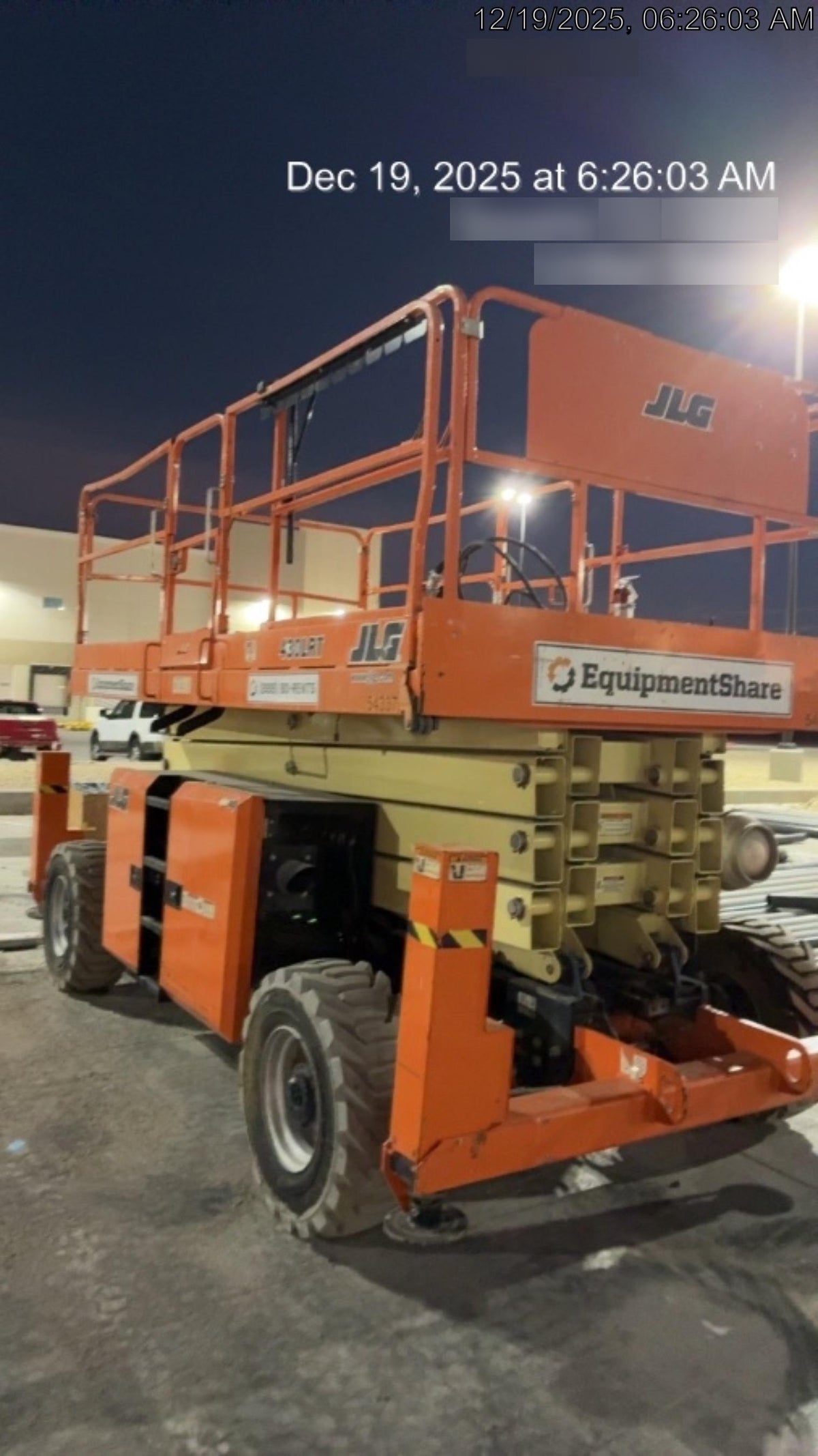 2020 JLG 430LRT