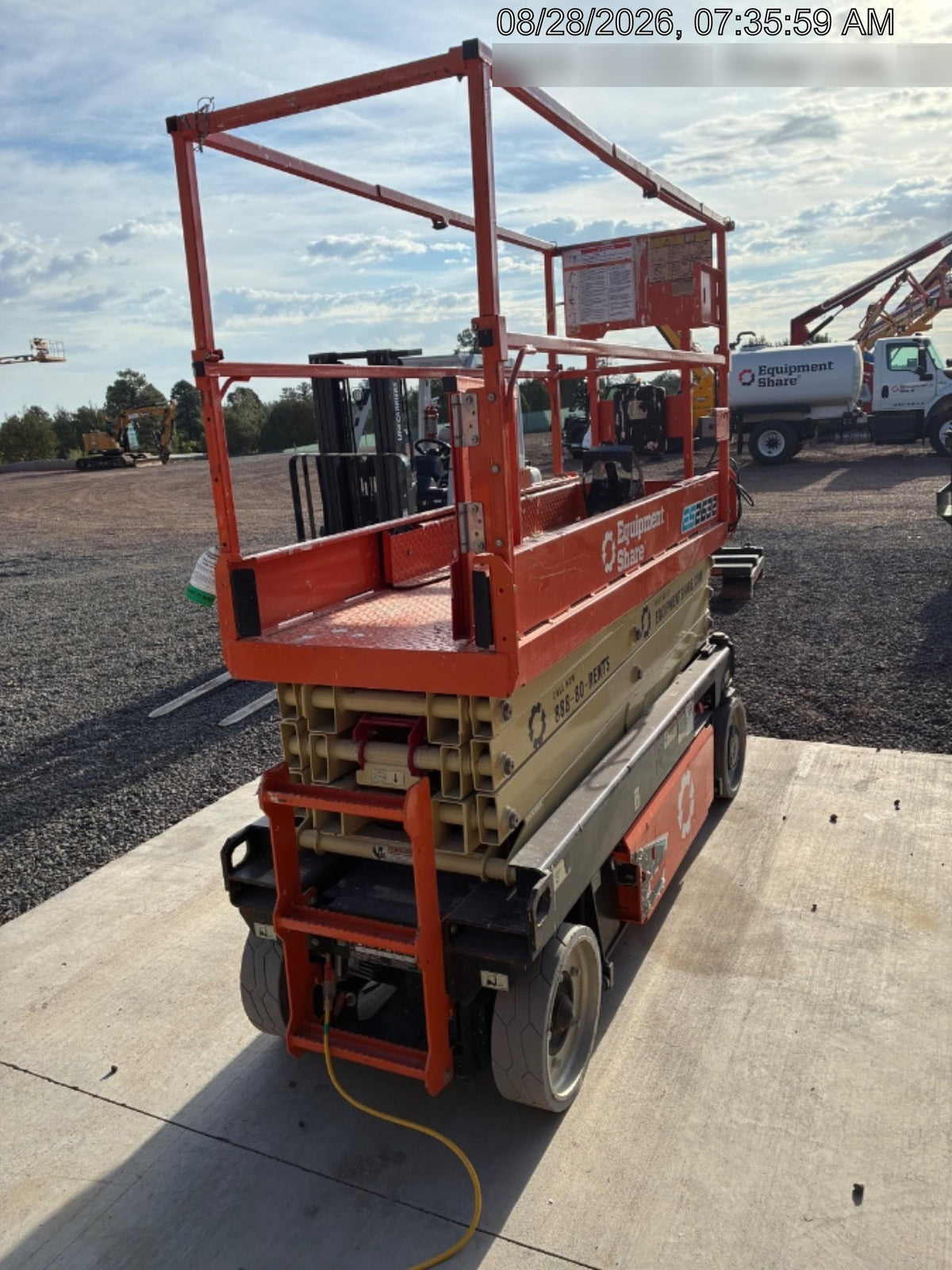 2022 JLG ES2632