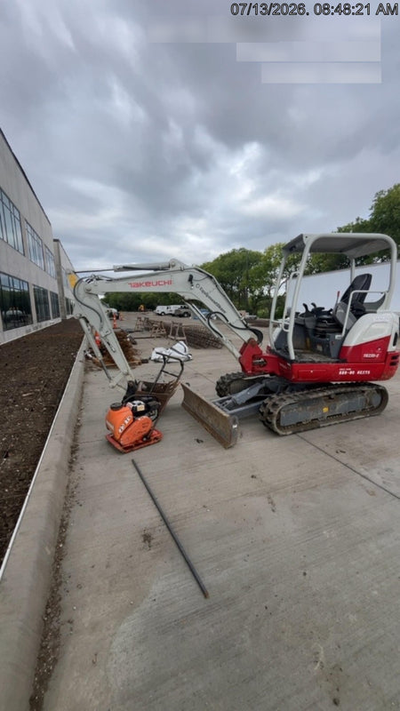 2025 TAKEUCHI TB235-2R