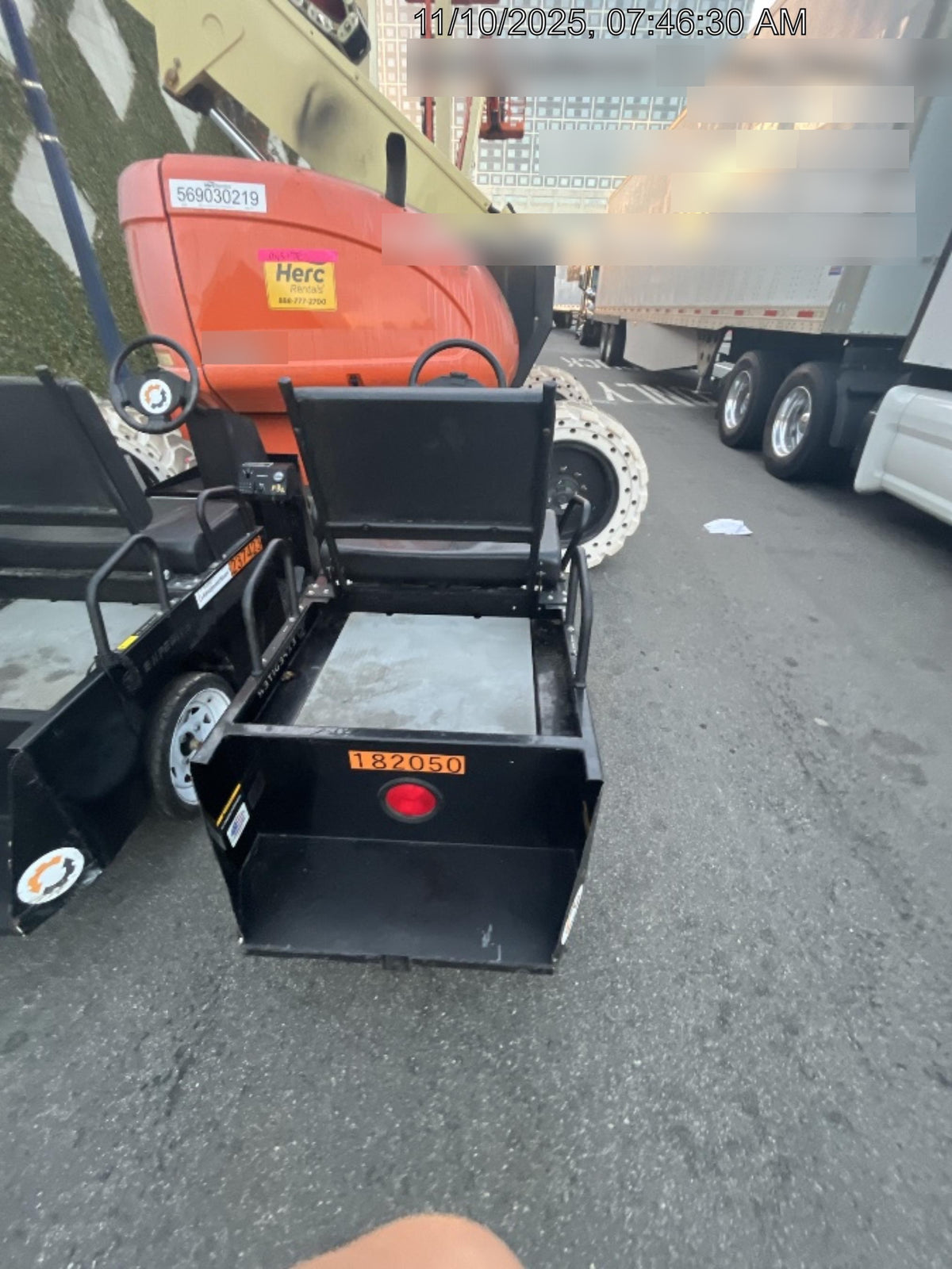 2021 Expeditor Expeditor 3 wheel Expeditor, Steering Wheel, Solid Non marketing tires, Ball Hitch, Front bumper, Painted Black