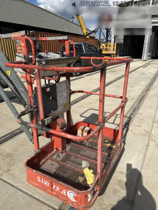 2017 SKYJACK SJ30 AJE