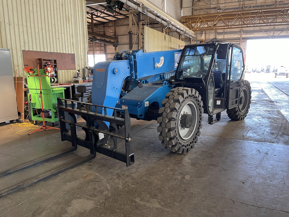 2022 GENIE GTH-844
