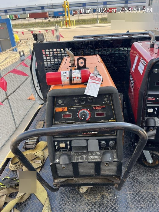 2021 Lincoln Electric Ranger 305 LPG LPG One-Pak (includes undercarriage, tank holder & tank strap) ORANGE