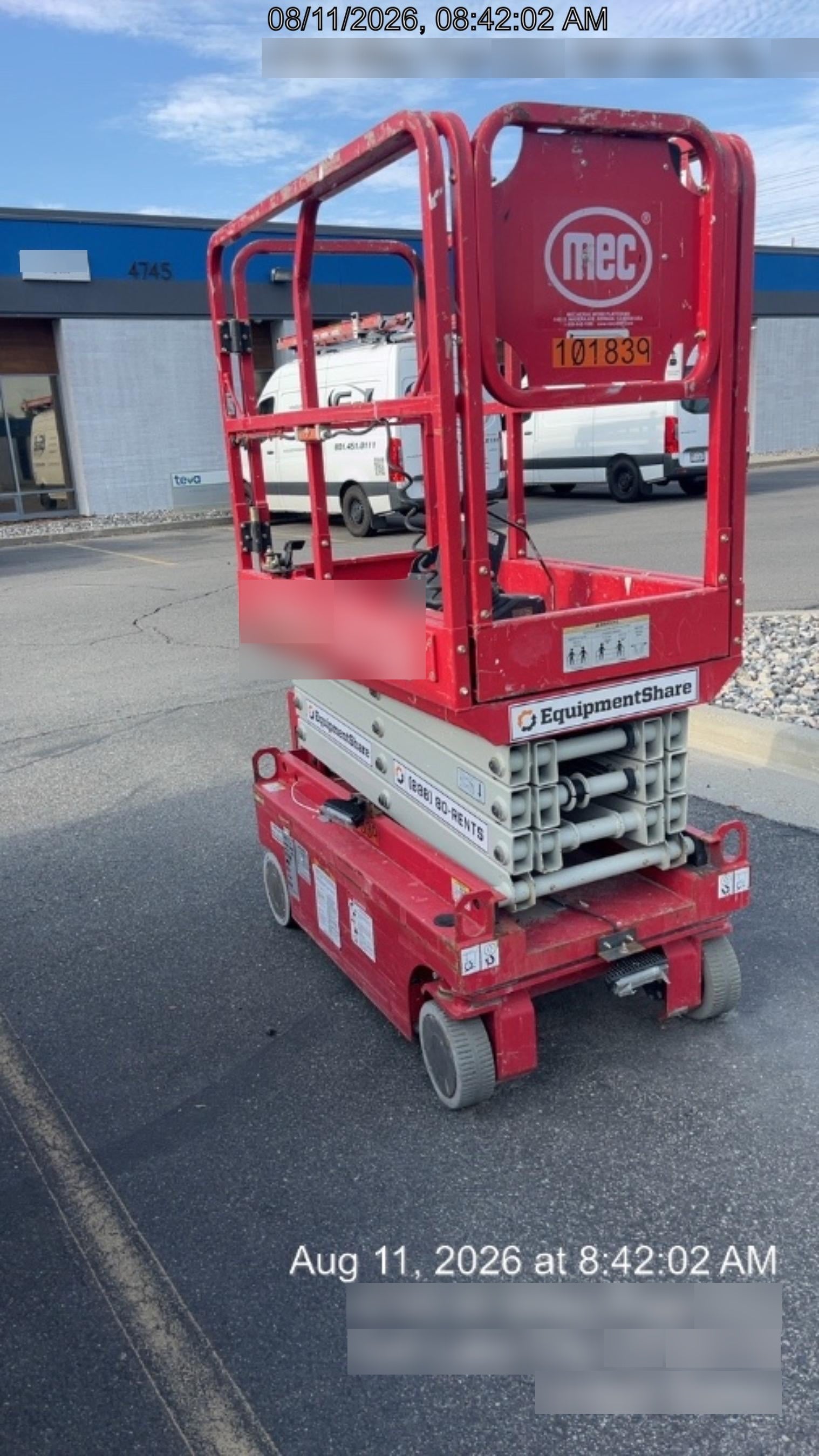 2020 MEC 1330SE Solid NM Tires, Steel Swing out Doors, LCS, Beacon, 900W Invertor
