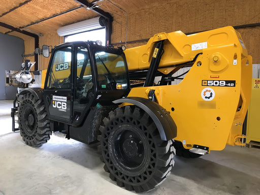 2019 JCB 509-42 Cab/Heat/Air, 74 HP, Solid Tires, STD Worklight, Beacon, Aux Hydraulics, Lifting Eye, Back up Alarm w/66" Carriage/60" Forks