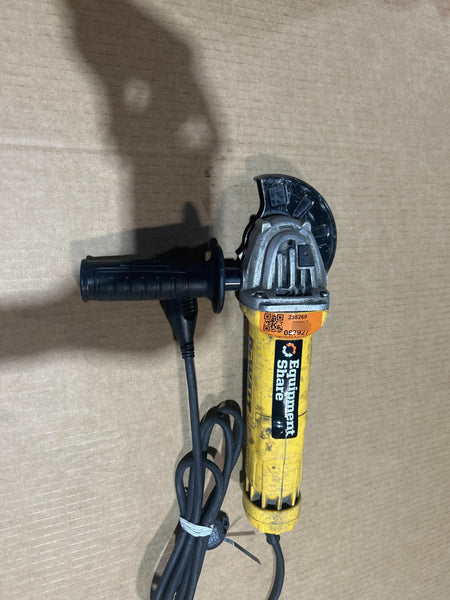 2022 DEWALT D28402N