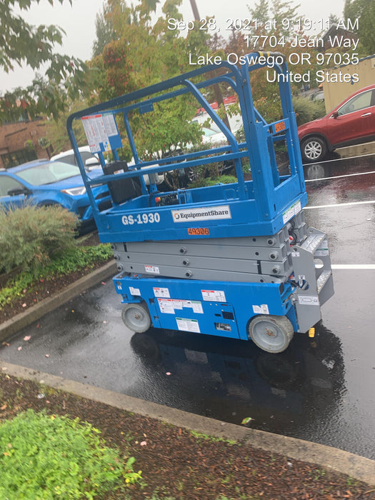 2019 Genie GS-1930 Half Height Swing Gate, 800W Inverter