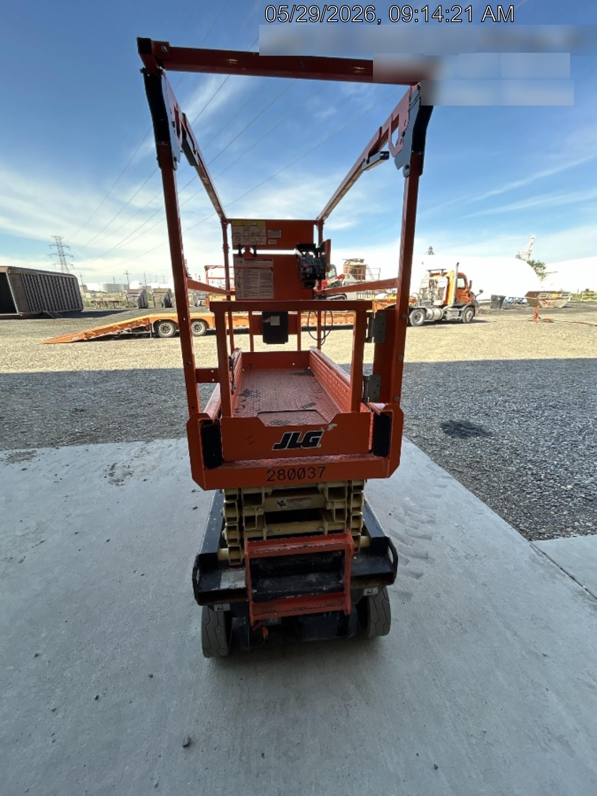 2022 JLG ES1932