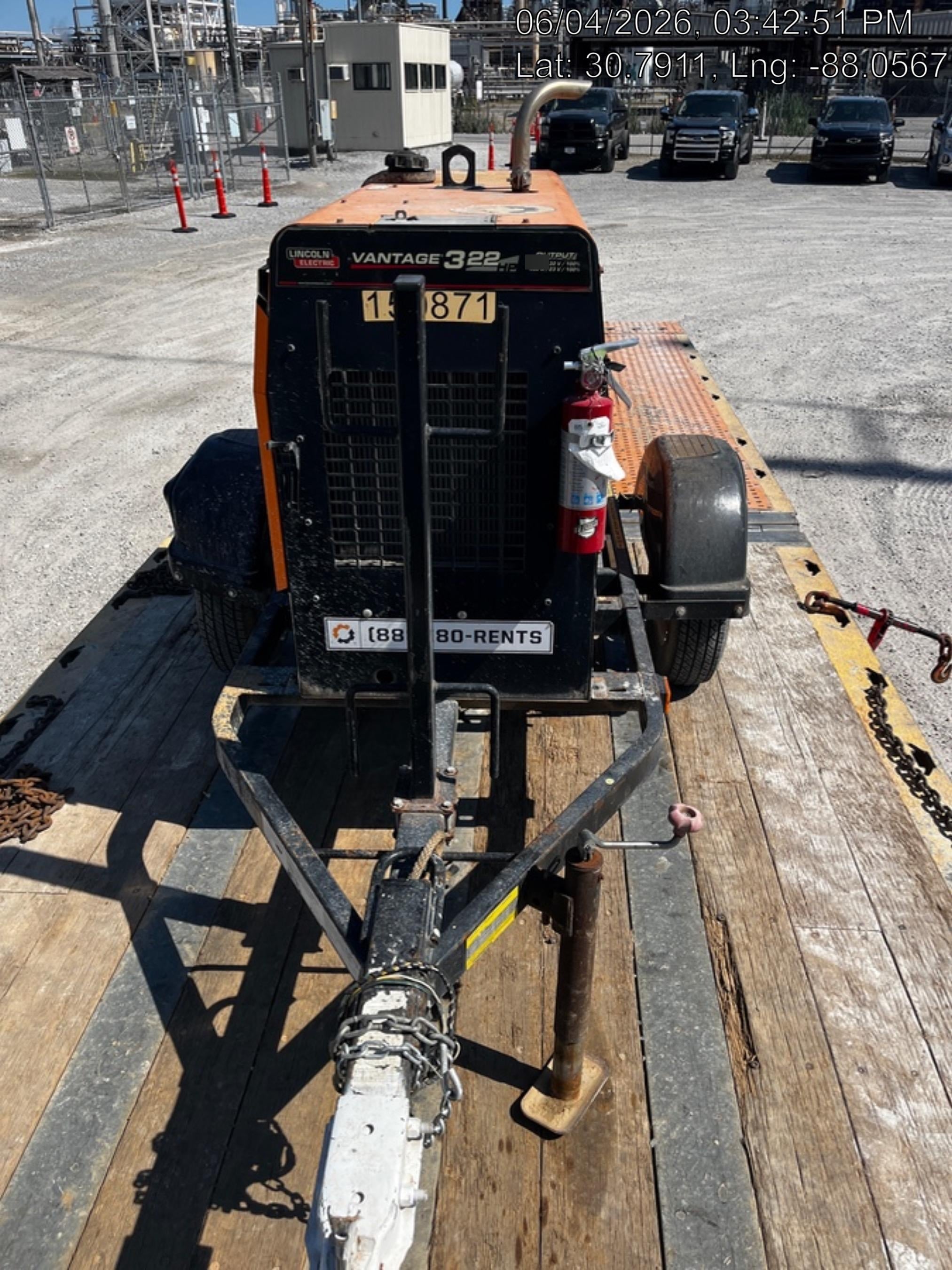 2021 Lincoln Electric Vantage 322 Vantage 322 Ready Pak 3 w/ Decals, ORANGE (includes trailer, cable rack, fender light kit) NO Telematics