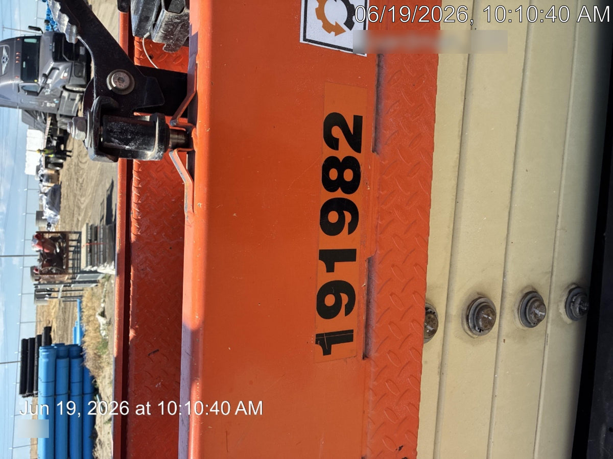 2021 JLG ES1932