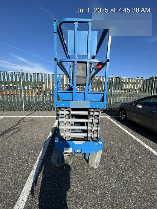 2020 Genie GS-3232 Standard, Folding half height swing gate, 800W Inverter