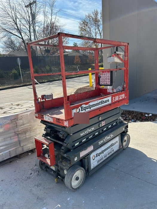 2019 Skyjack SJIII-3219 Standard Options, Trojan Batteries