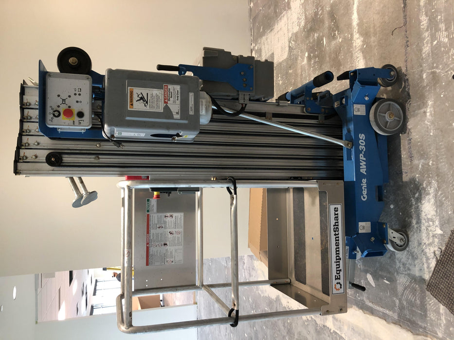 2018 GENIE AWP-30S