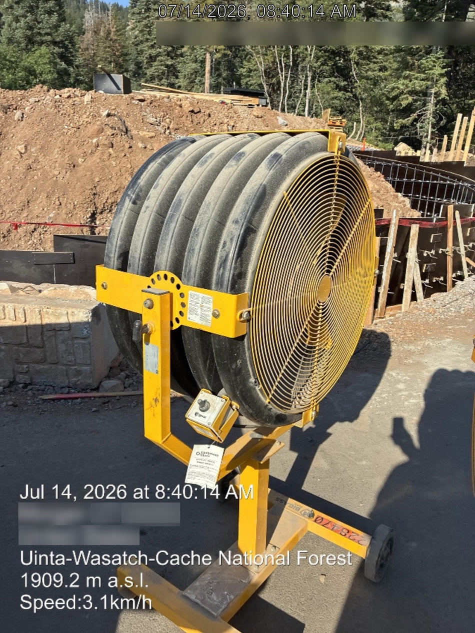 2022 BIG ASS FANS Yellow Jacket