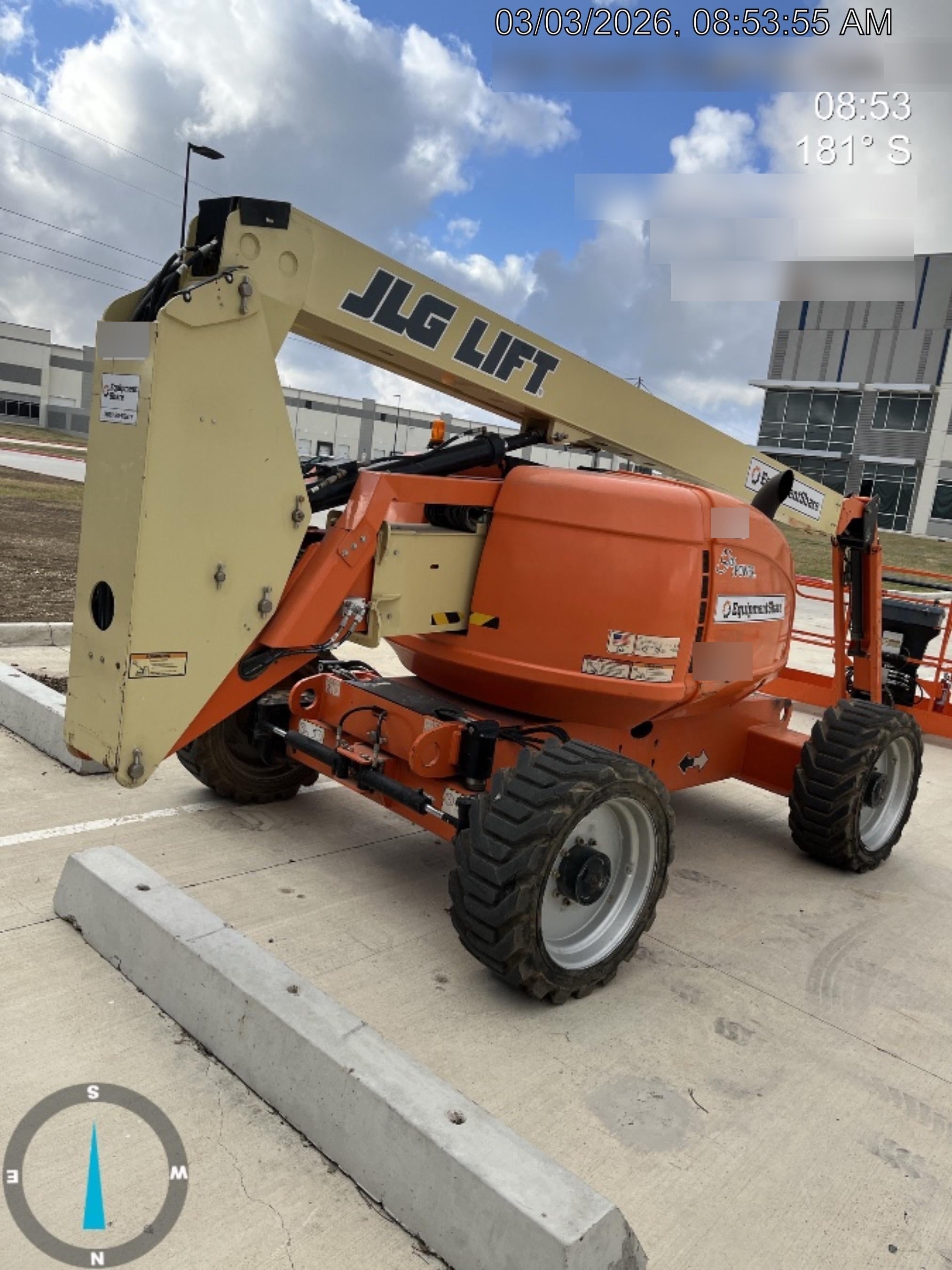 2019 JLG 600AJ