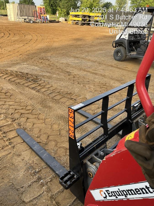 2025 ARROW MATERIAL HANDLING 48" Pallet Forks - Arrow