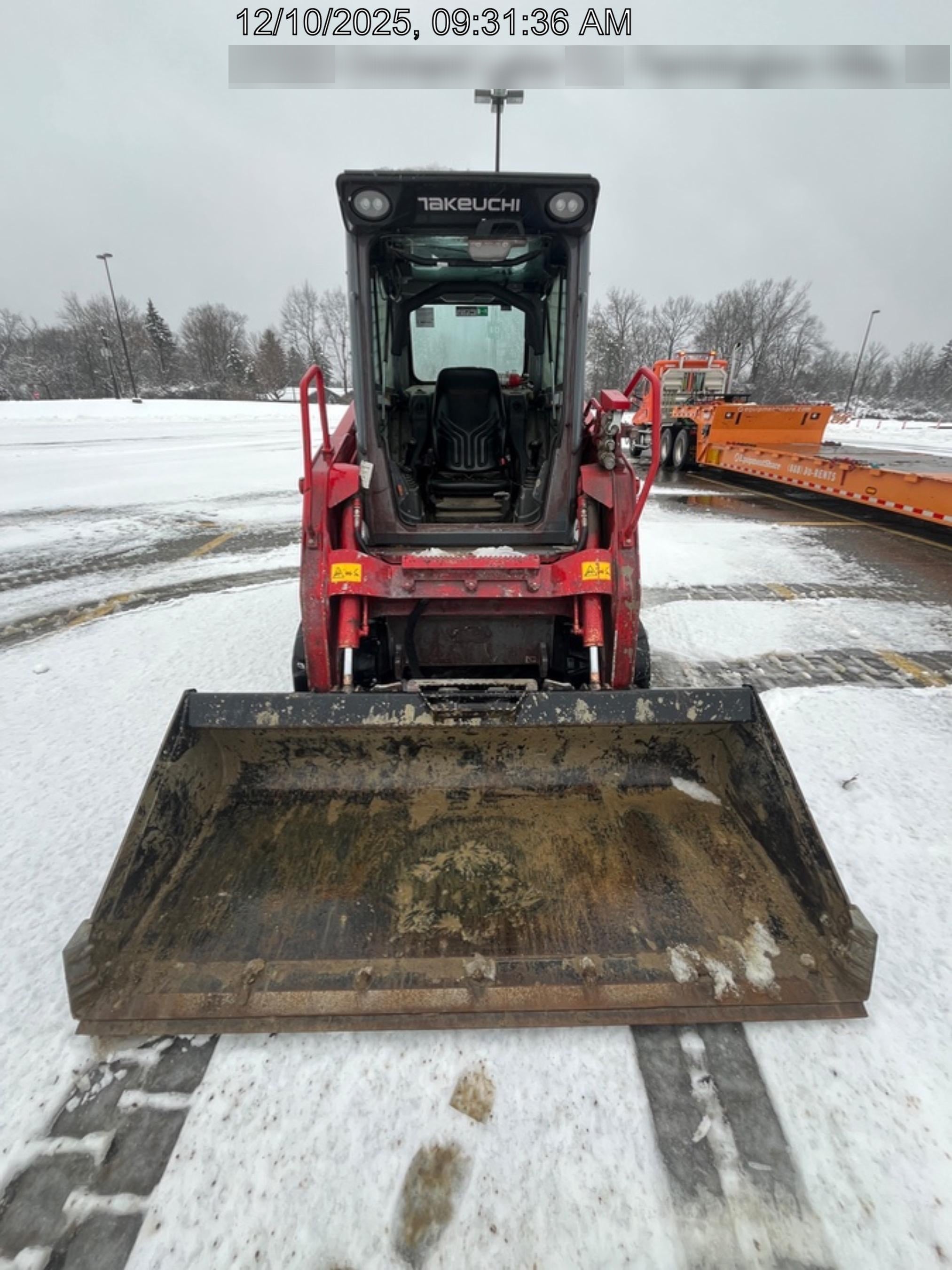 2023 TAKEUCHI TL8R2-CR