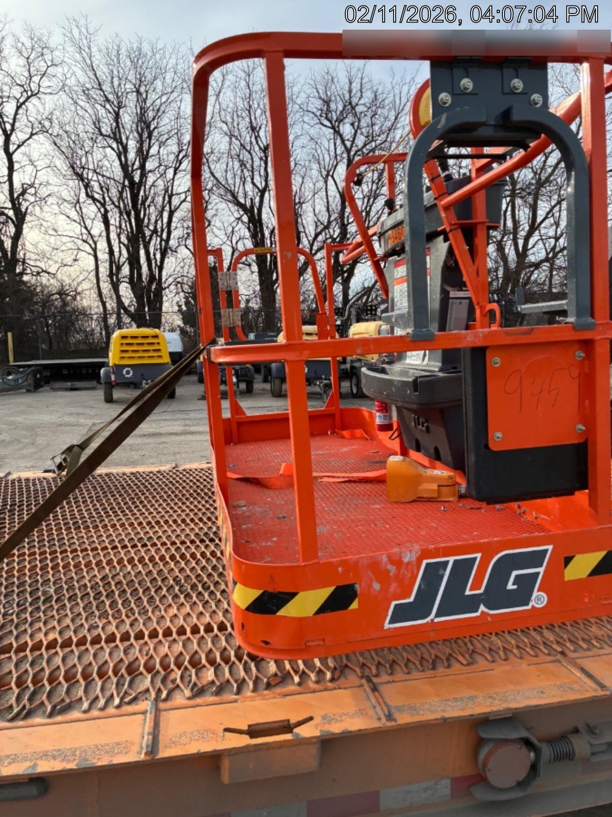 2025 JLG 800AJ