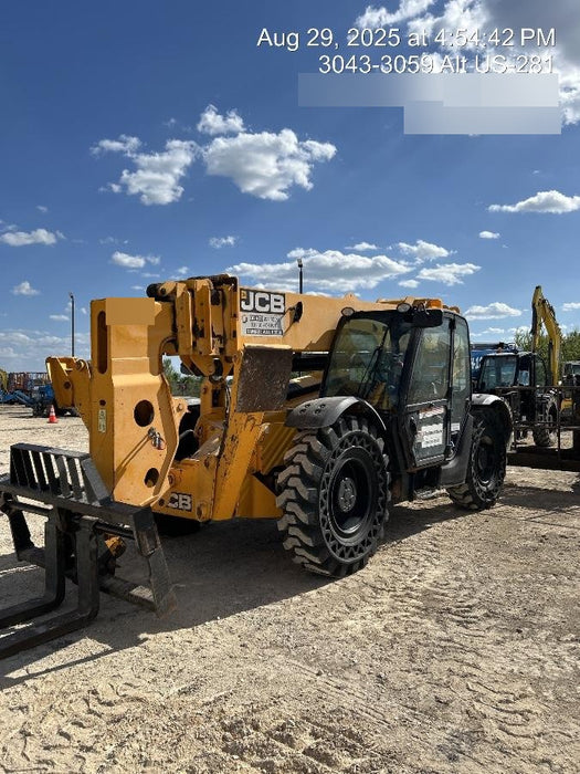 2019 JCB 512-56 109 HP w/CAB/HVAC, Beacon, Aux Hydraulics, Worklights, Solid Tires, 60" Carriage/Forks
