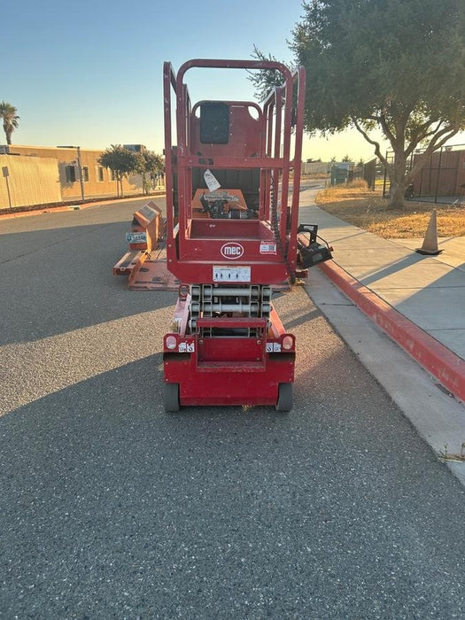 2020 MEC 1330SE Solid NM Tires, Steel Swing out Doors, LCS, Beacon, 900W Inverter