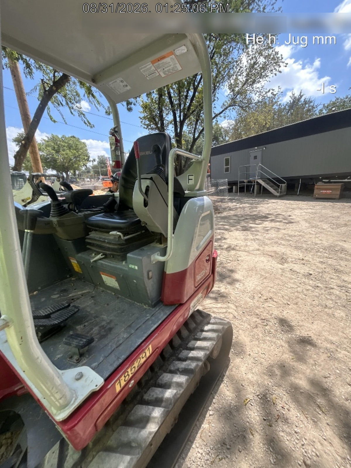 2021 TAKEUCHI TB235-2R