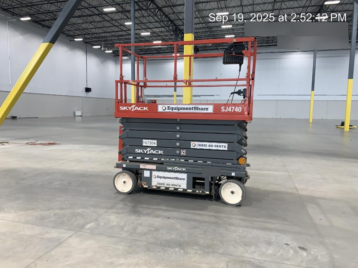 2021 SKYJACK SJ4740