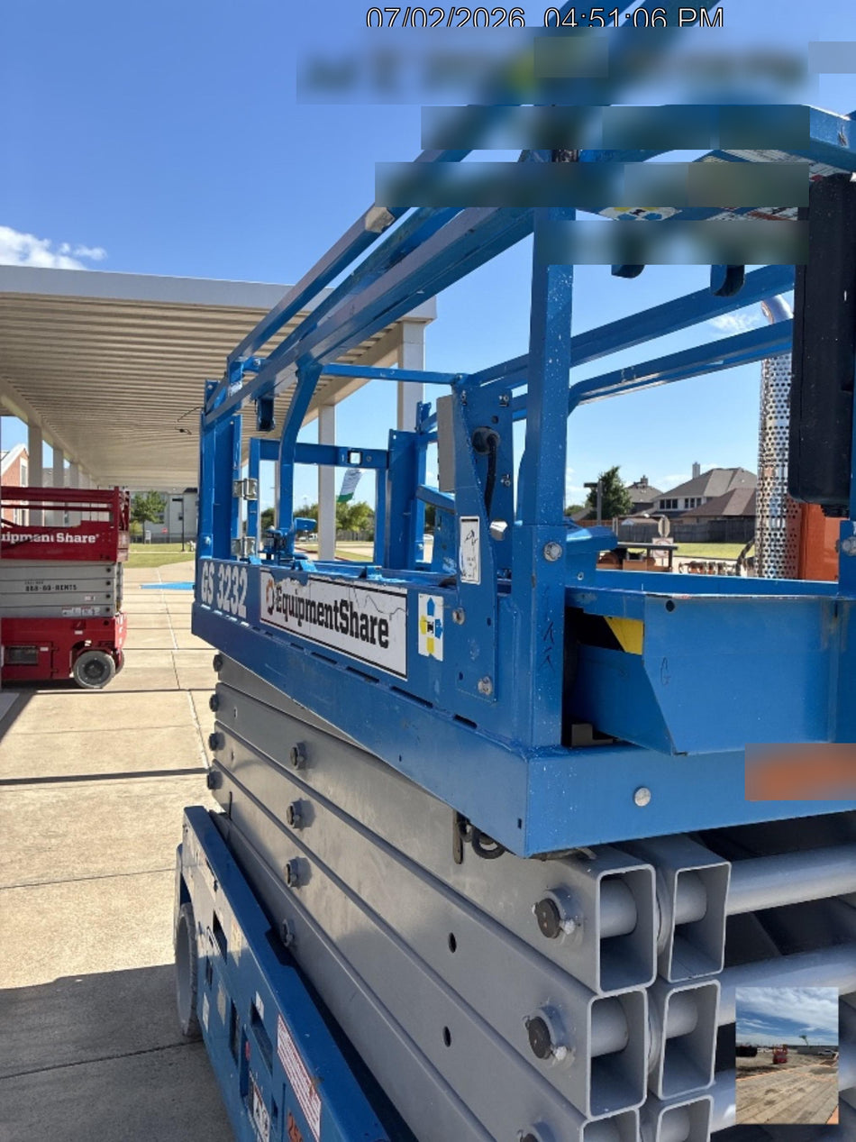 2022 GENIE GS-3232
