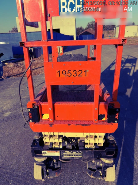 2021 JLG ES1330L