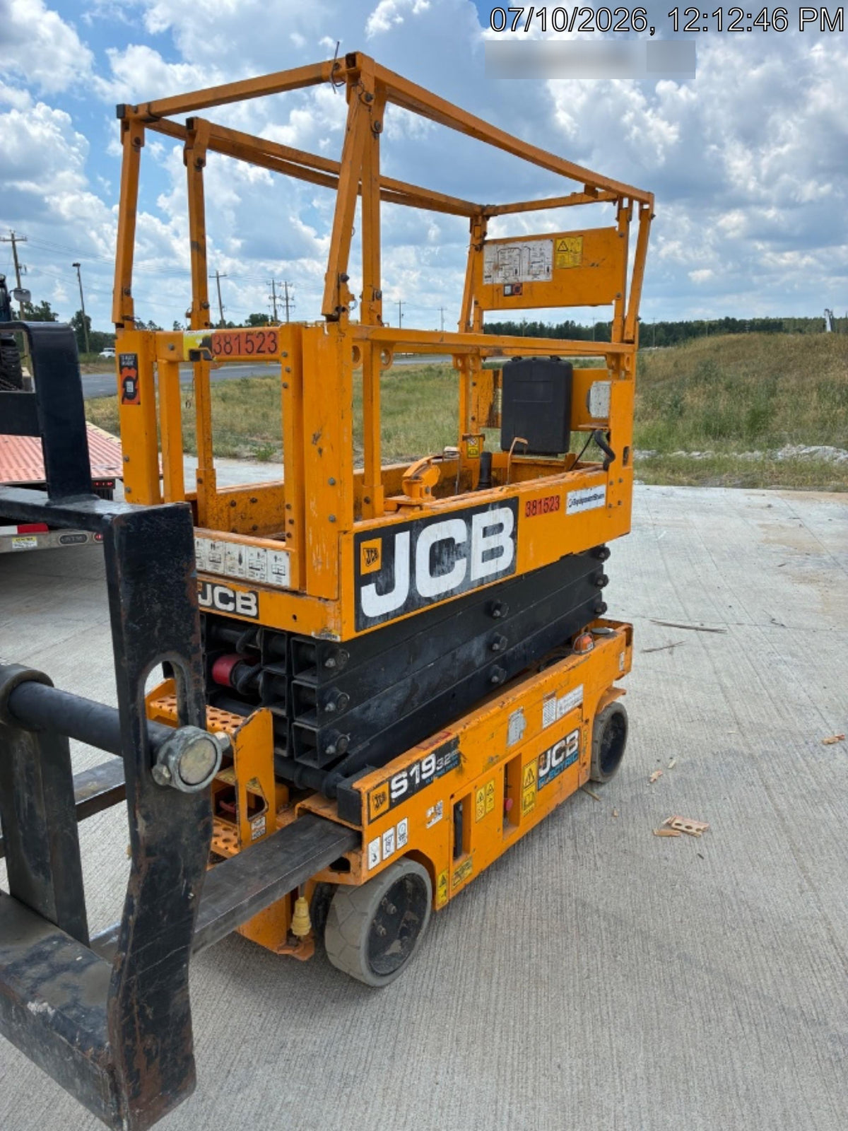 2024 JCB S1932E