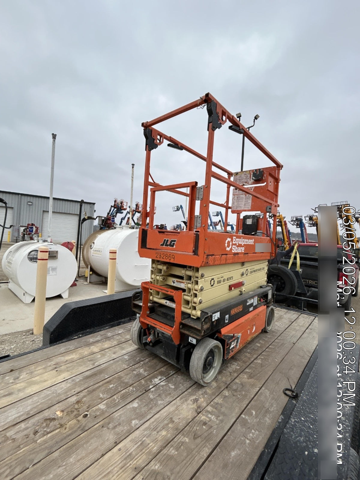 2022 JLG ES1932