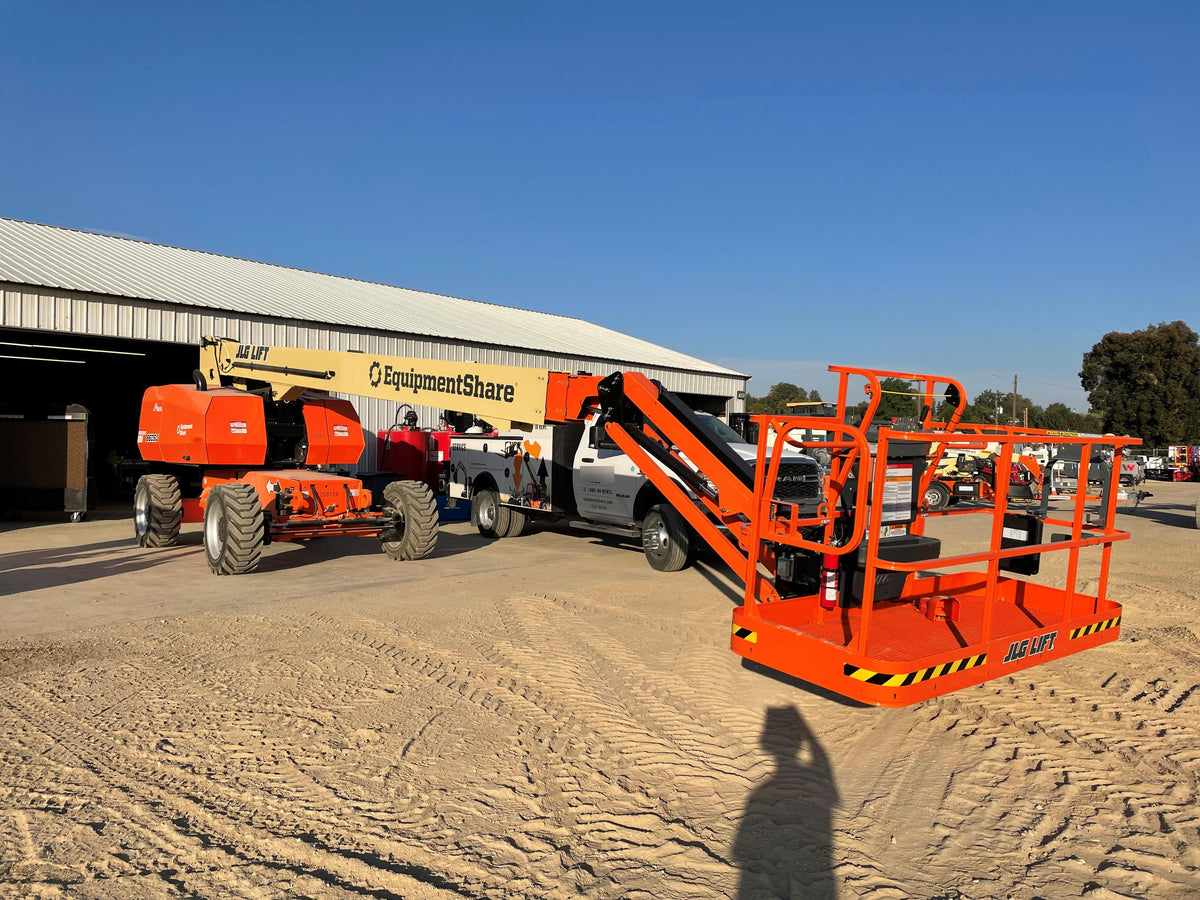 2022 JLG 860SJ