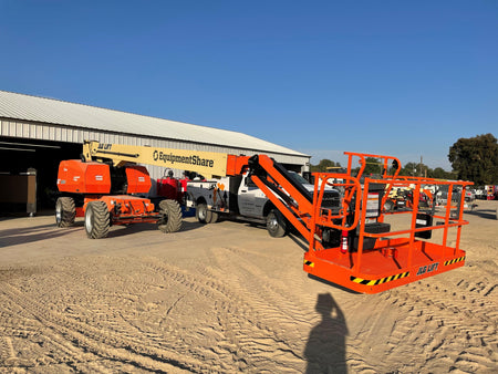 2022 JLG 860SJ