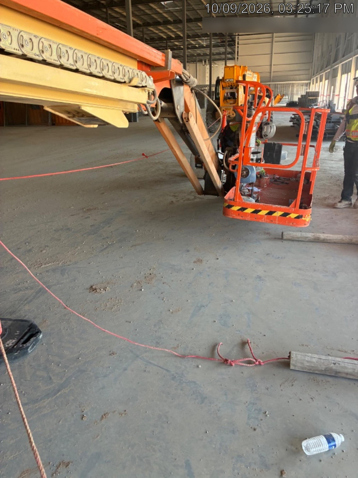 2022 JLG 660SJ
