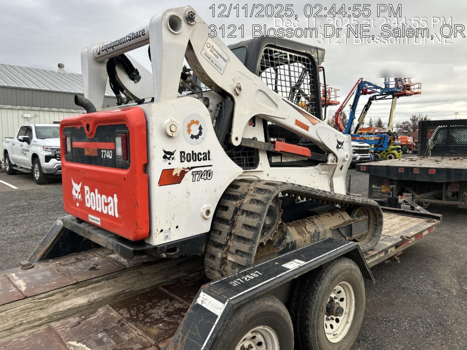 2021 BOBCAT T740