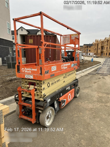2022 JLG ES2632