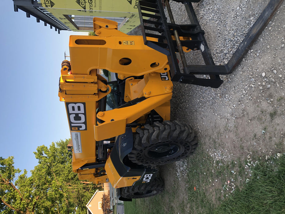 2020 JCB 510-56