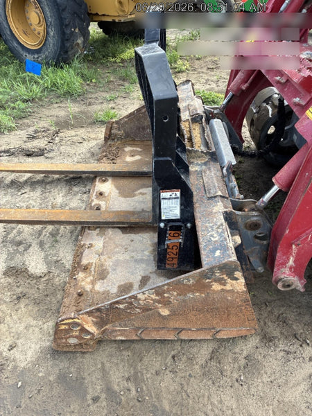 2022 TAKEUCHI TL8R2-CR
