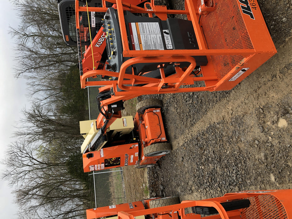 2019 JLG E300AJP