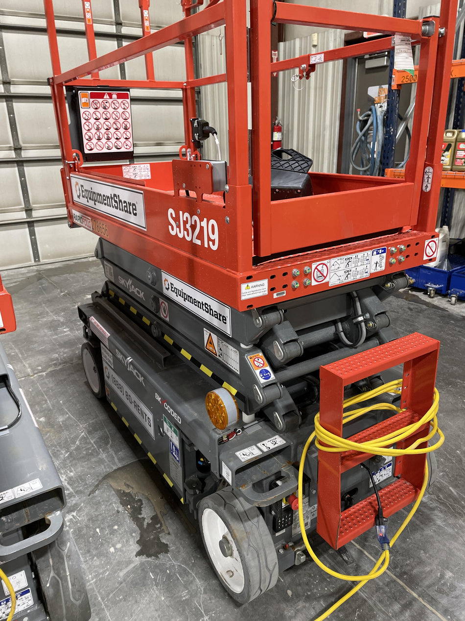 2023 SKYJACK SJ3219