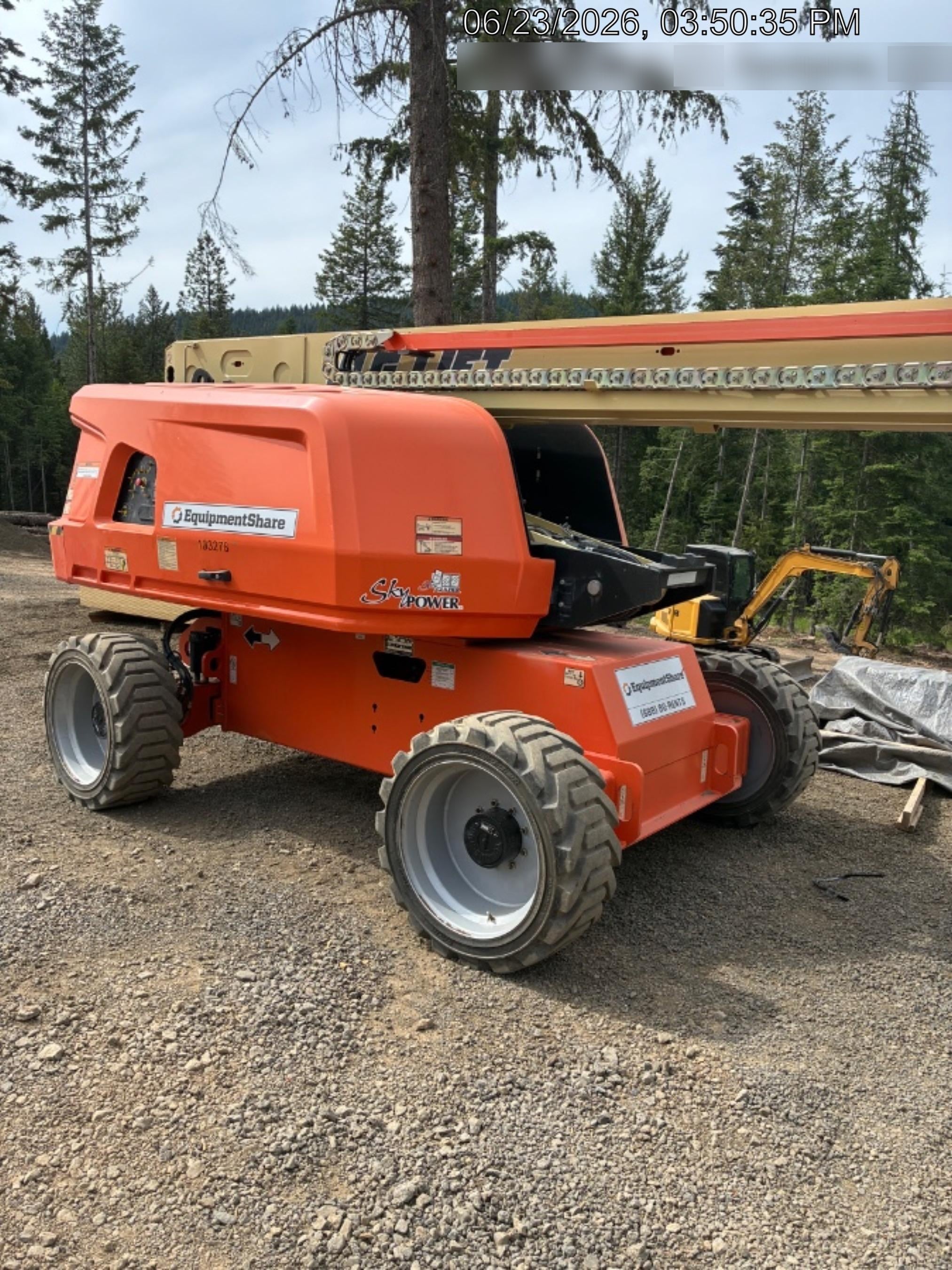 2020 JLG 660SJ